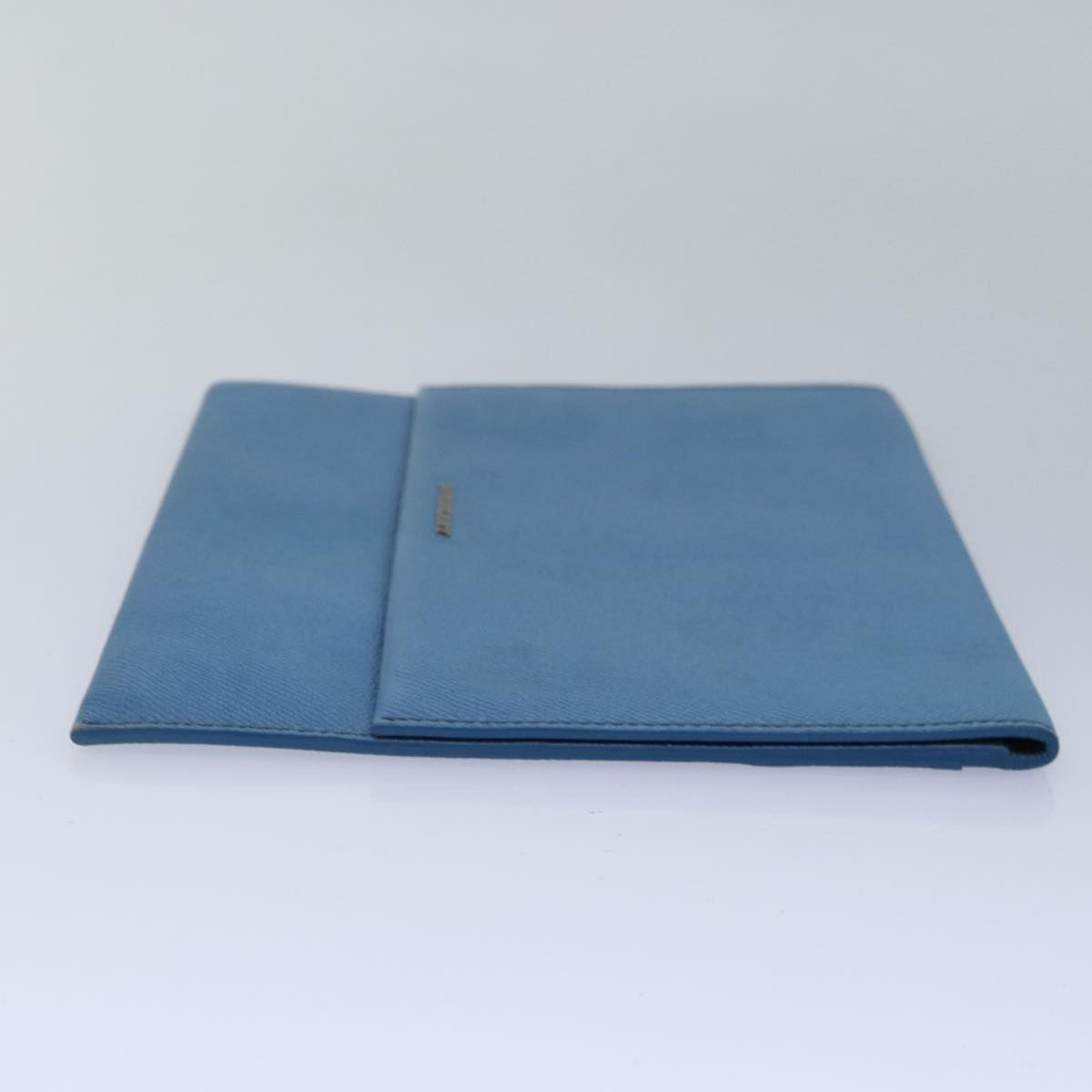 Burberry Blue Leather Clutch Bag (Pre-Owned)