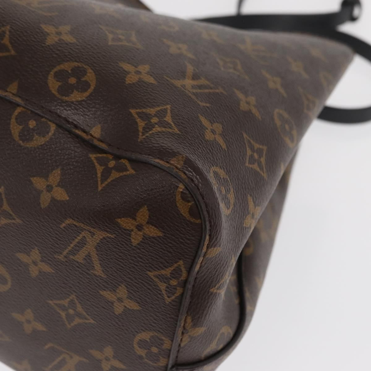 Louis Vuitton Neonoe Monogram Canvas Black Canvas Shoulder Bag Bag (Pre-Owned)