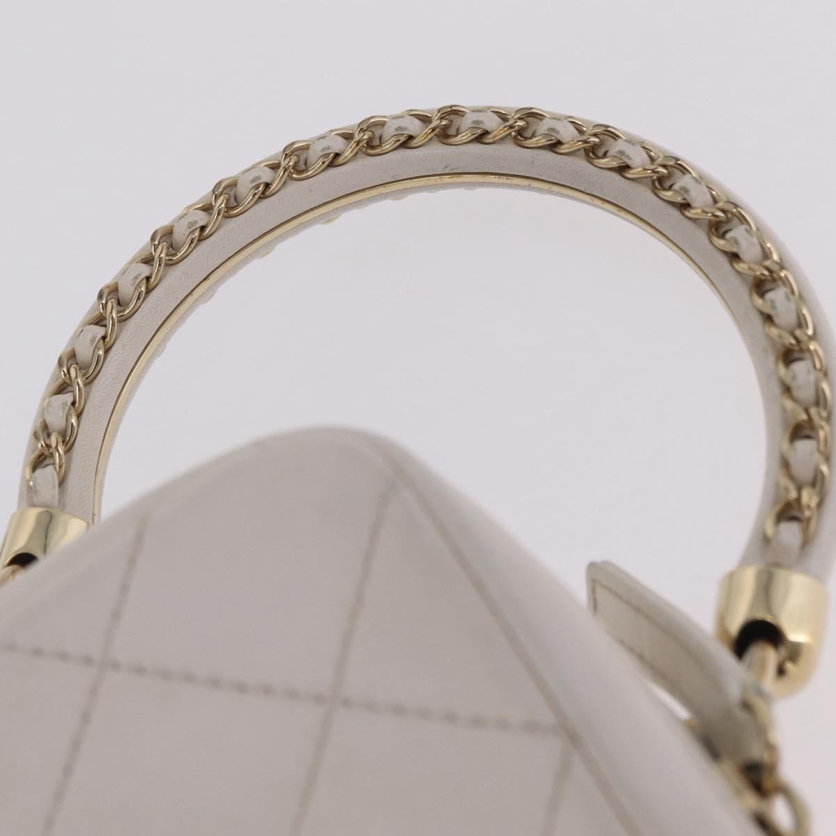 Chanel Zip Around Phone Case With Chain Quilted Lambskin White Leather Crossbody Bag Bag (Pre-Owned)