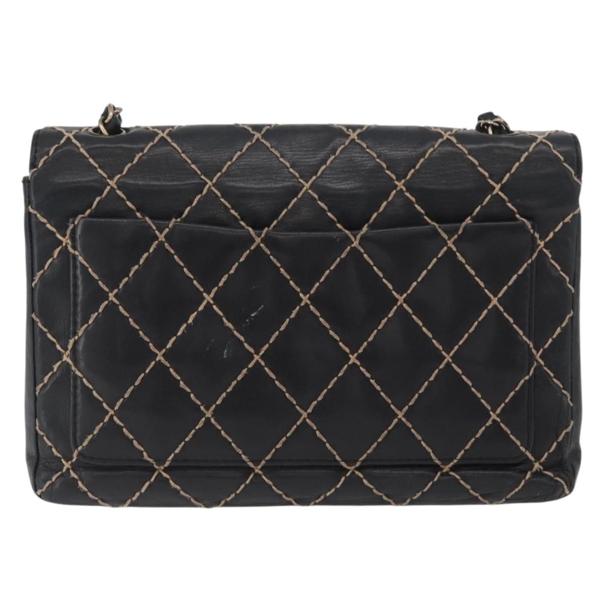 Chanel Chanel Matelassé Cuir Noir Black Leather Black Leather Handbag (Pre-Owned)