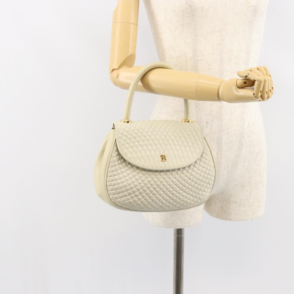 Bally Vintage Quilted Leather White Leather Handbag (Pre-Owned)