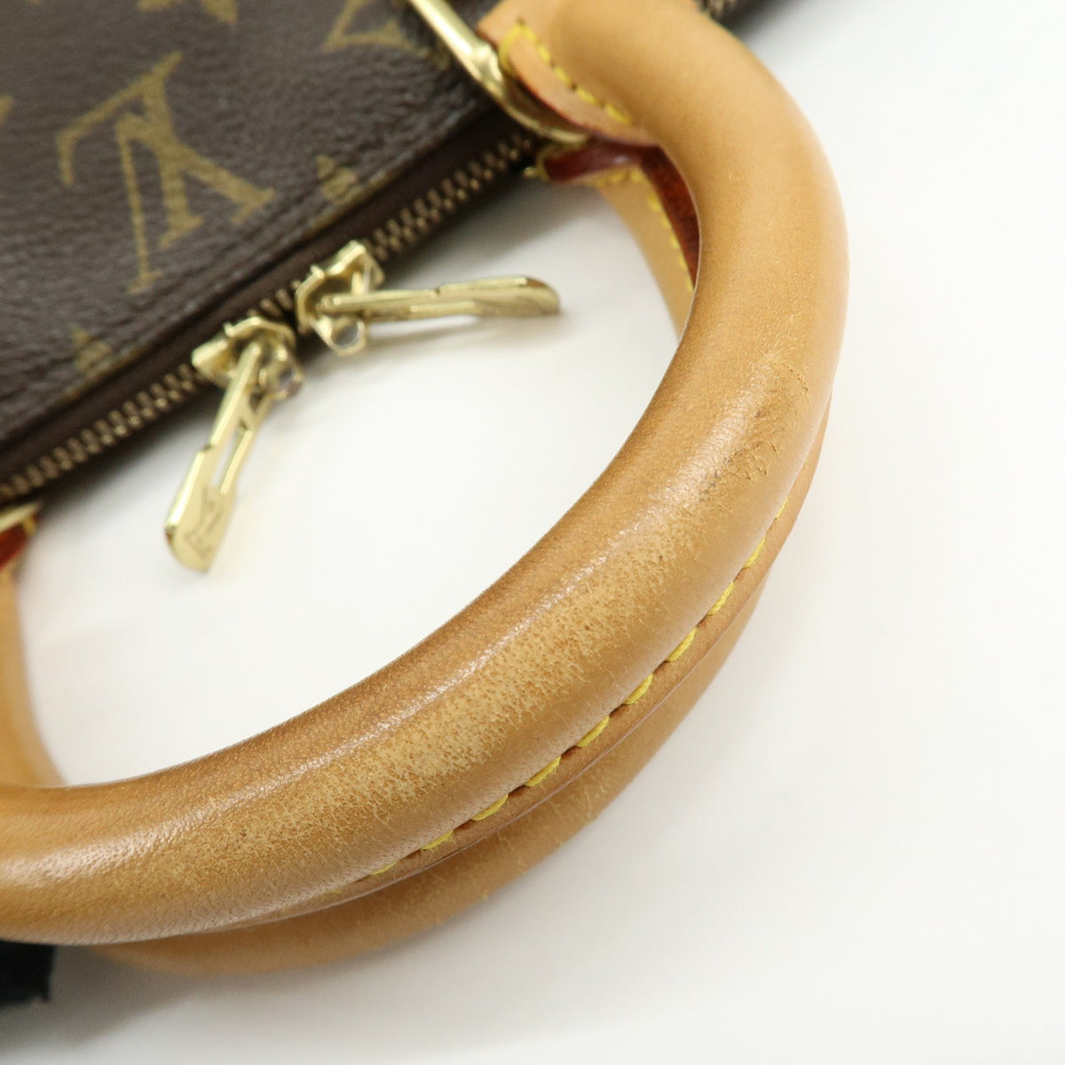 Louis Vuitton Alma Monogram Canvas Brown Canvas Handbag (Pre-Owned)