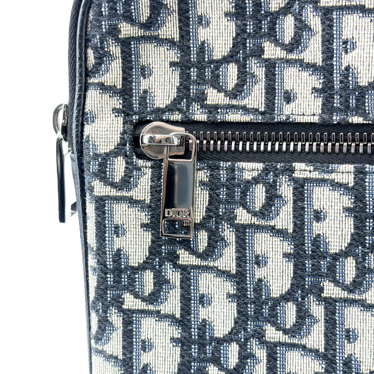 Christian Dior A4 Zip Oblique Canvas Beige Canvas Clutche & Pouche Bag (Pre-Owned)
