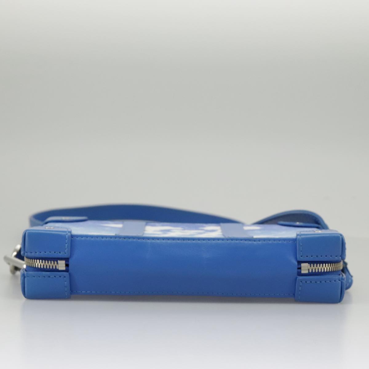 Louis Vuitton Trunk Blue Canvas Shoulder Bag (Pre-Owned)