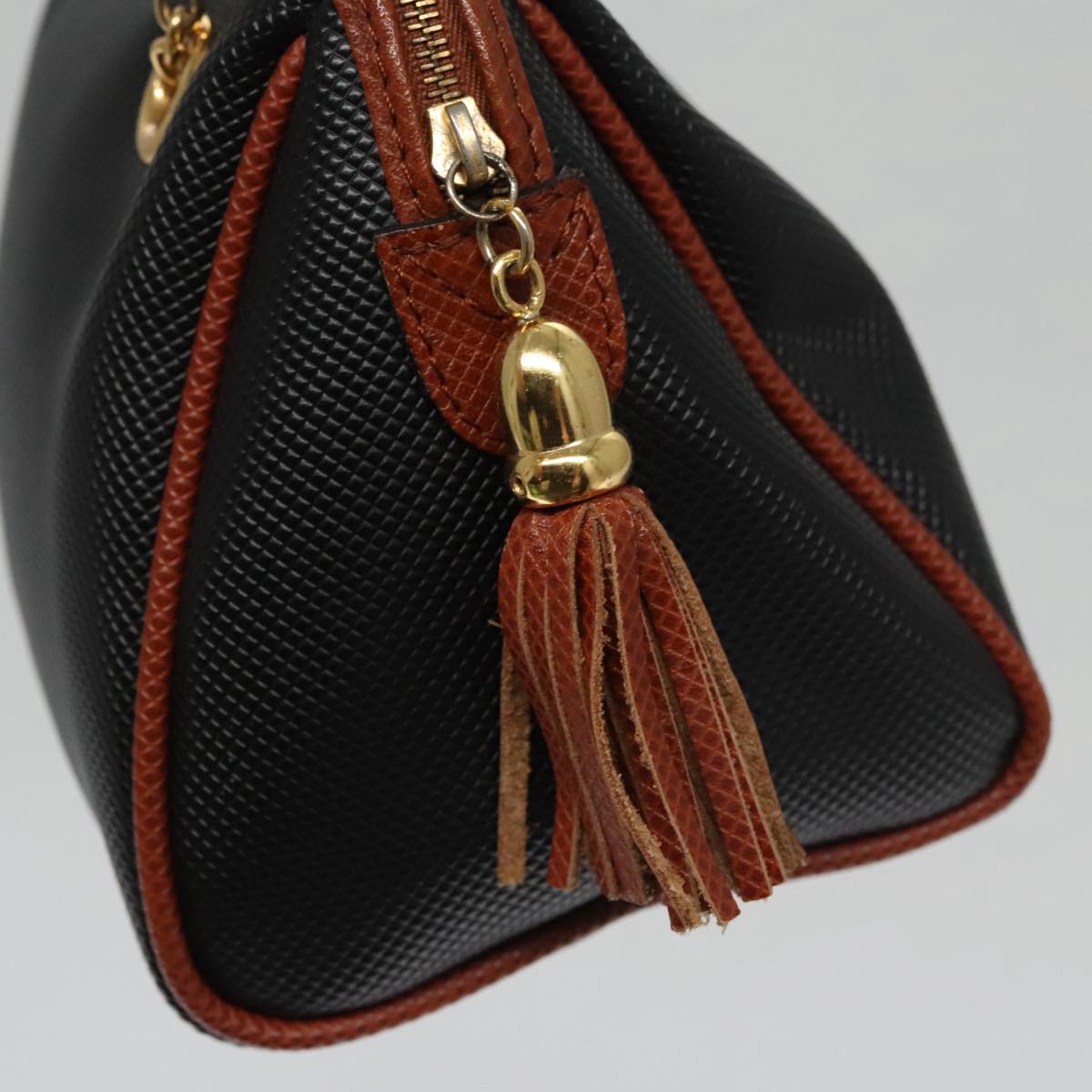 Bottega Veneta -- Black Canvas Handbag (Pre-Owned)