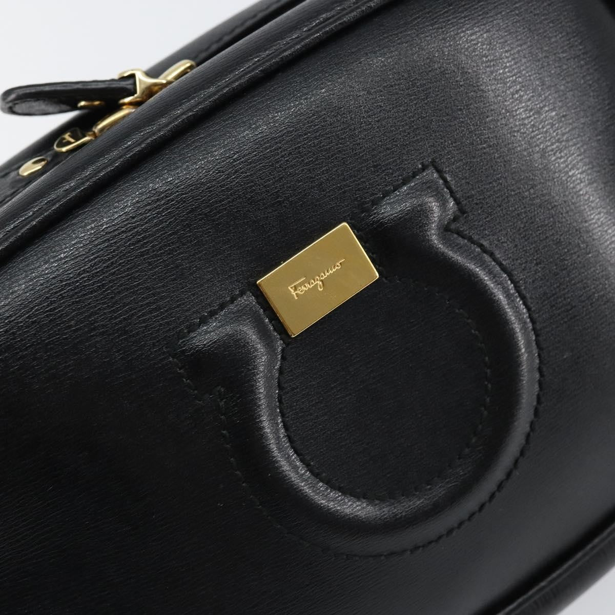 Salvatore Ferragamo City Camera Leather Black Leather Shoulder Bag Bag (Pre-Owned)