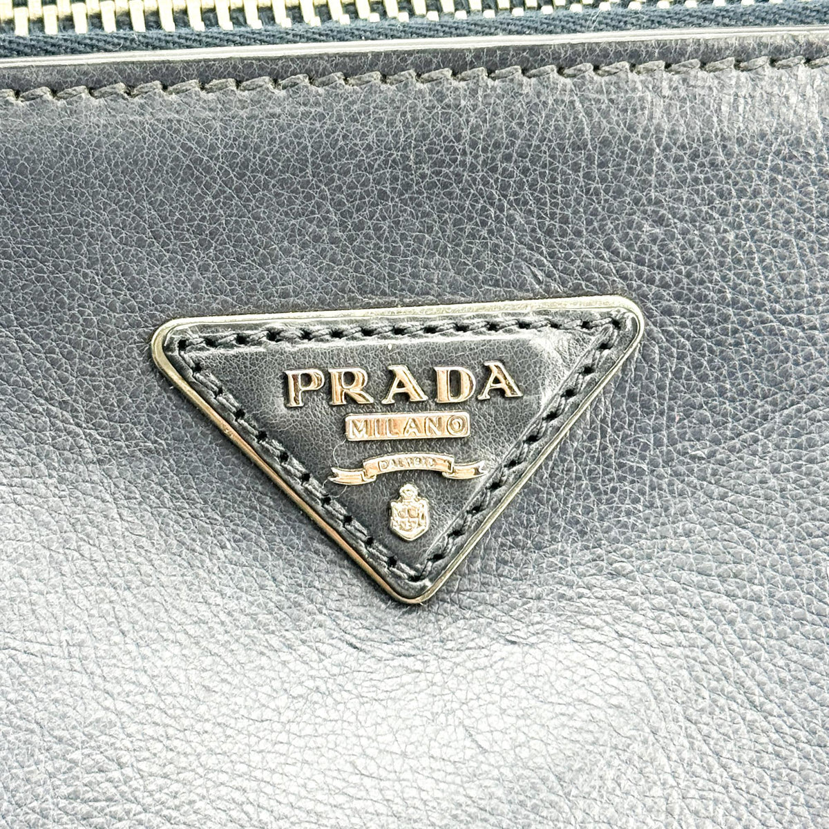 Prada Twin Pocket Convertible Leather Black Leather Tote Bag Bag (Pre-Owned)