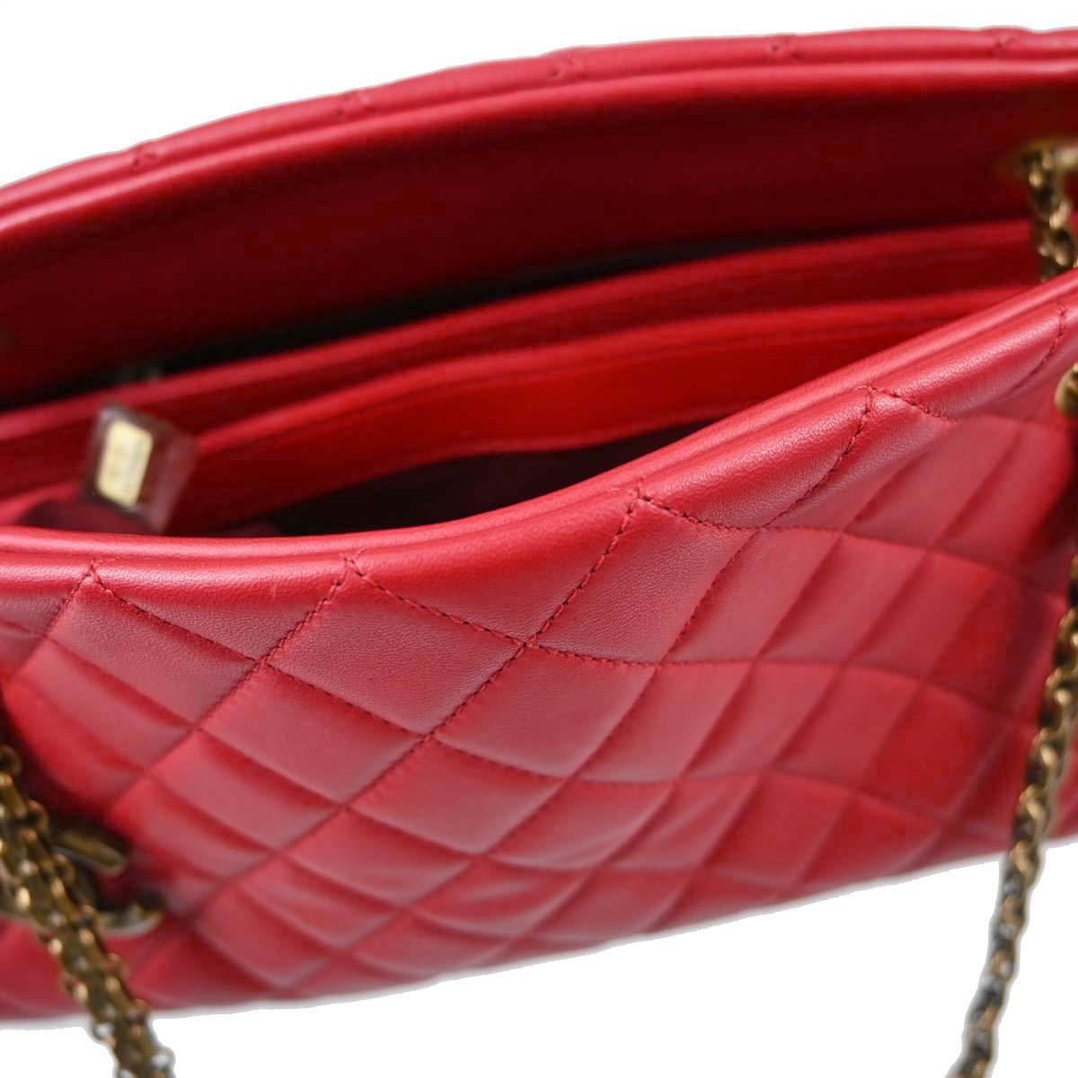 Chanel Just Mademoiselle Quilted Lambskin Red Leather Handbag (Pre-Owned)