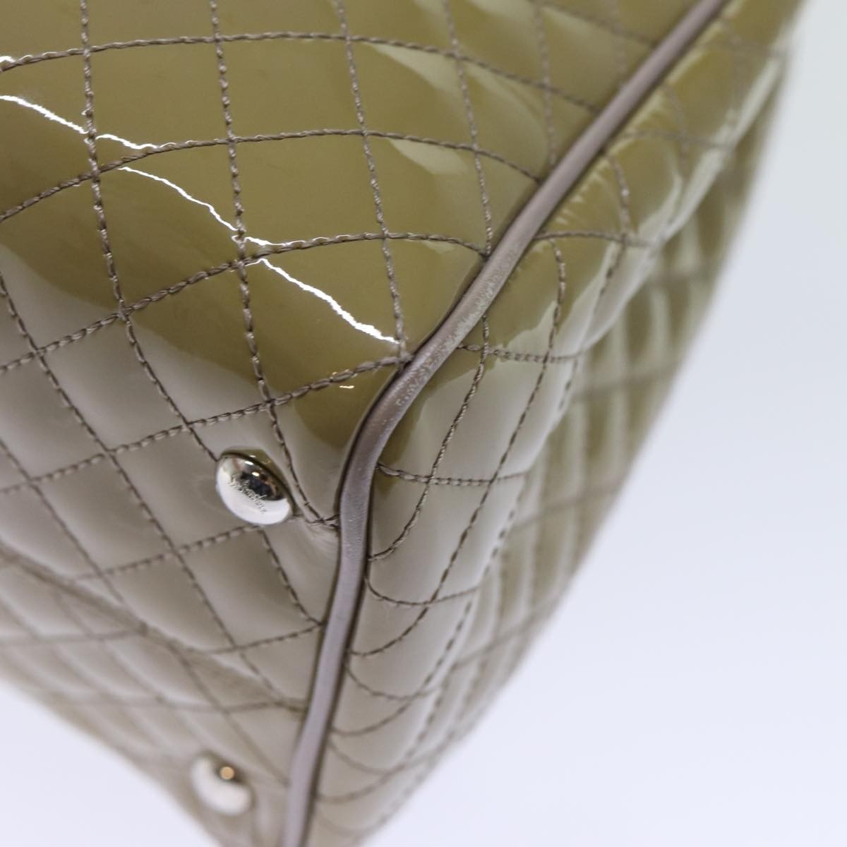Salvatore Ferragamo Vala Patent Leather Beige Patent_Leather Handbag (Pre-Owned)