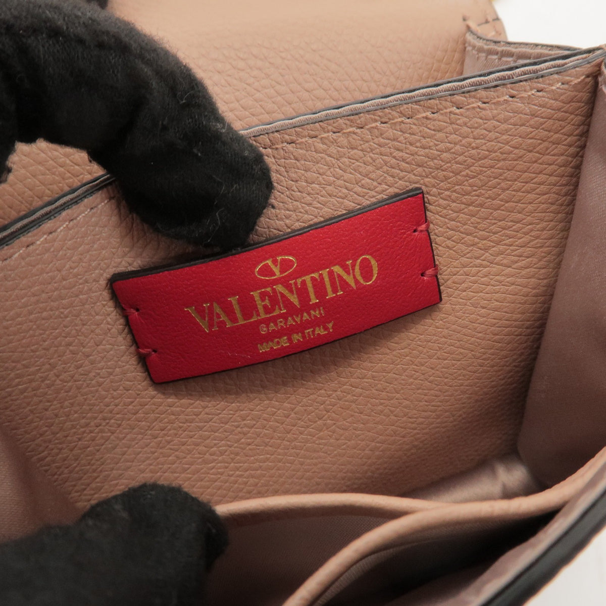 Valentino Garavani Vsling Leather Pink Leather Shoulder Bag Bag (Pre-Owned)