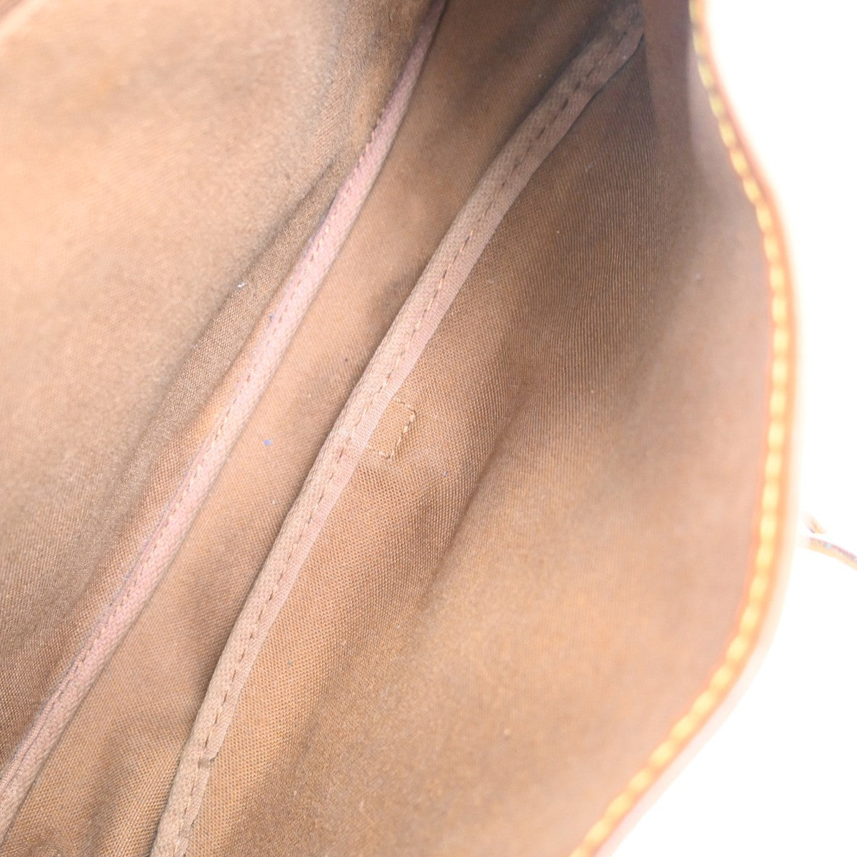 Louis Vuitton Saumur Canvas Brown Canvas Shoulder Bag Bag (Pre-Owned)