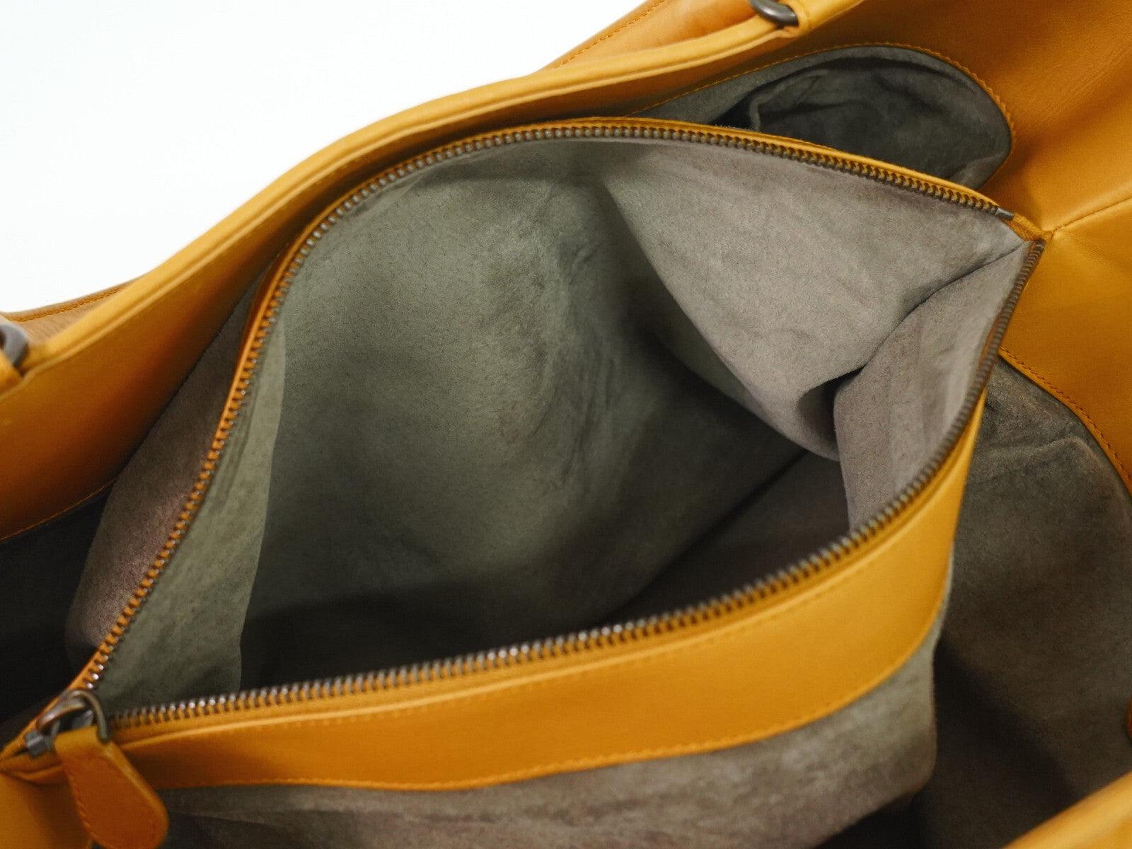Bottega Veneta Intrecciato Orange Leather Tote Bag (Pre-Owned)