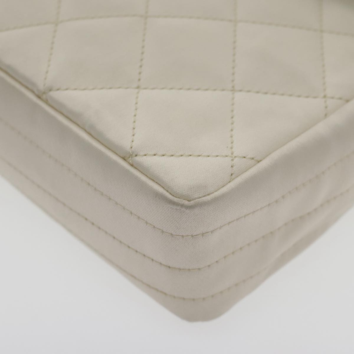 Chanel Single Flap Beige Leather Shoulder Bag (Pre-Owned)