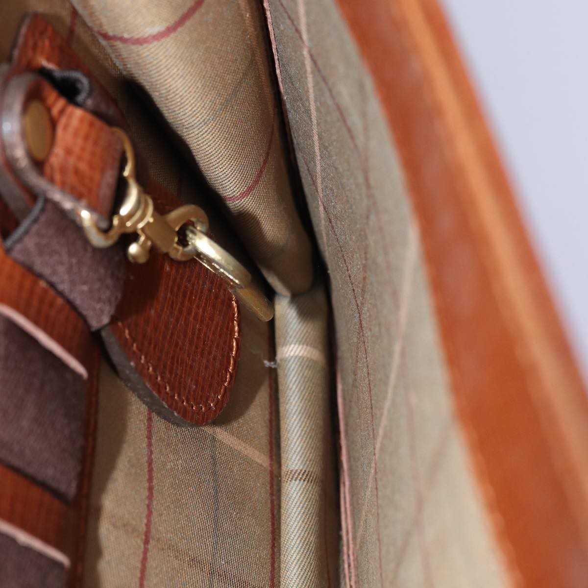 Burberry Vintage Leather Brown Leather Clutche & Pouche Bag (Pre-Owned)