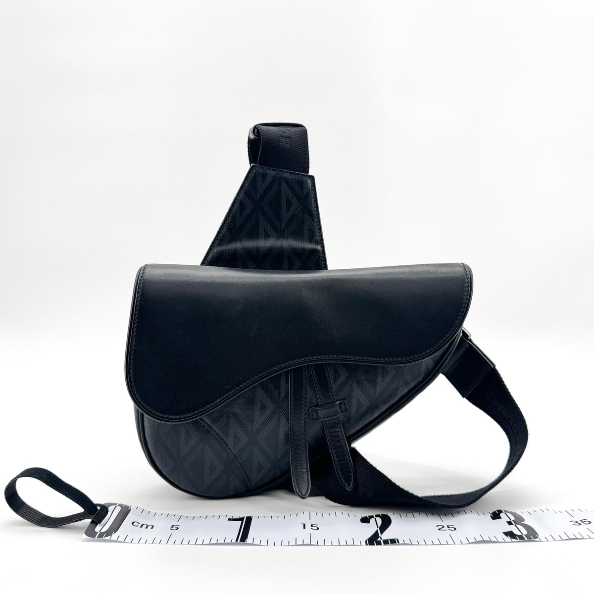Christian Dior Saddle Cd Diamond Coated Canvas And Leather Black Canvas Handbag (Pre-Owned)