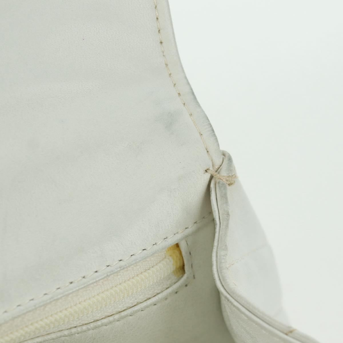 Chanel Vintage Gripoix Flap Leather White Leather Shoulder Bag Bag (Pre-Owned)
