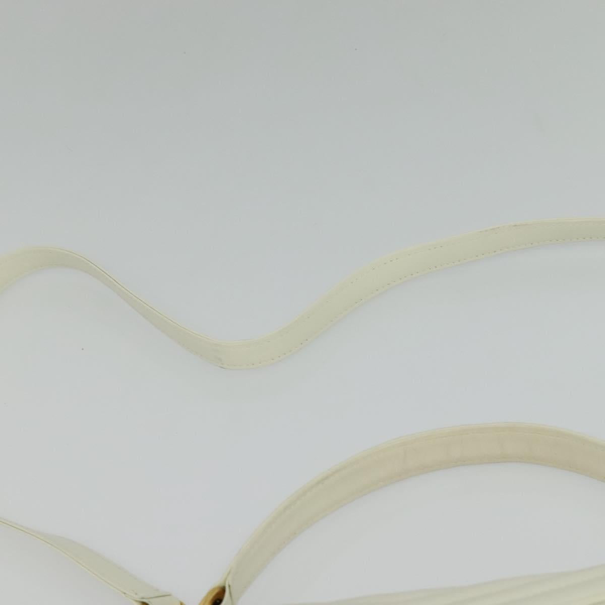 Yves Saint Laurent White Leather Handbag (Pre-Owned)