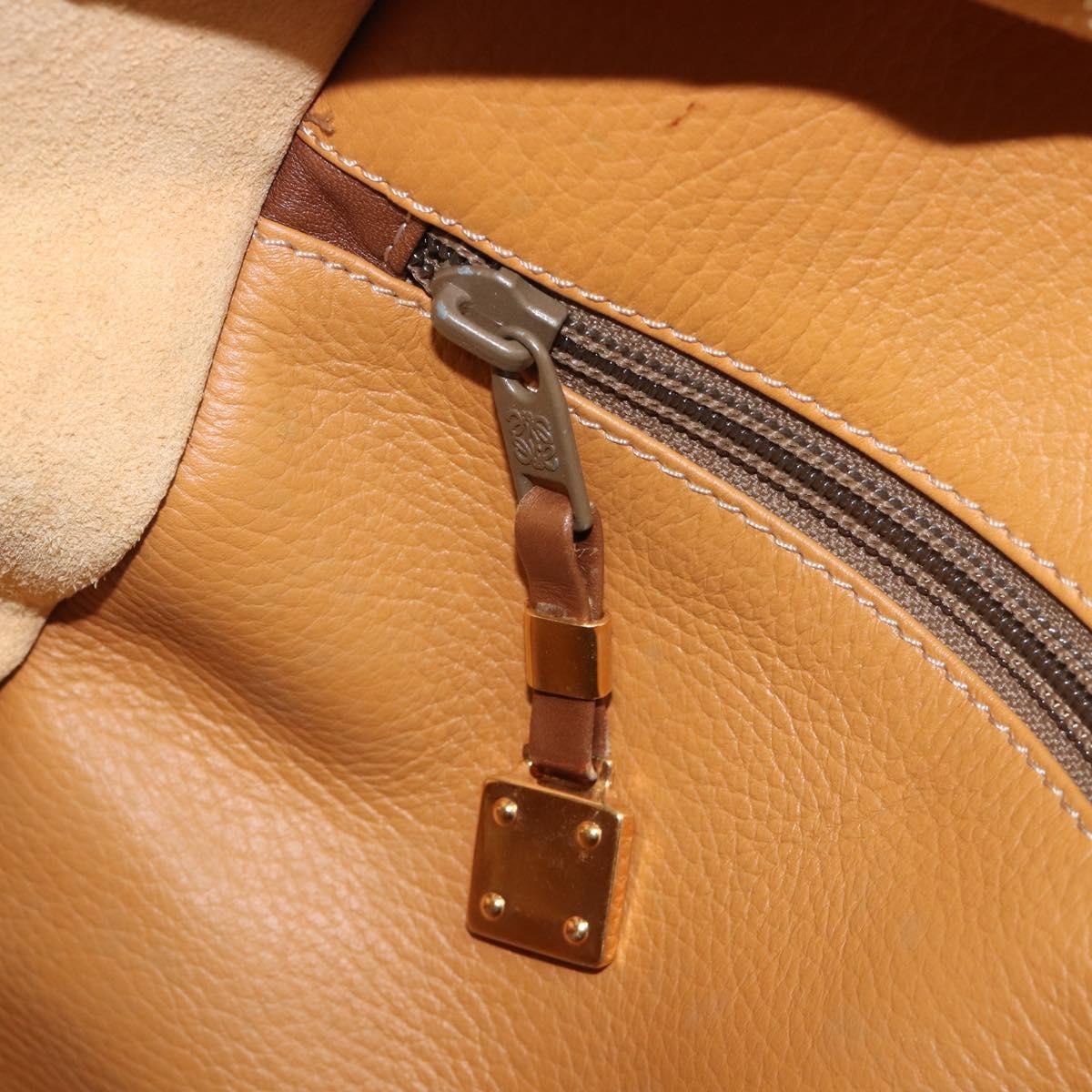 Loewe Amazona Leather Beige Leather Handbag (Pre-Owned)