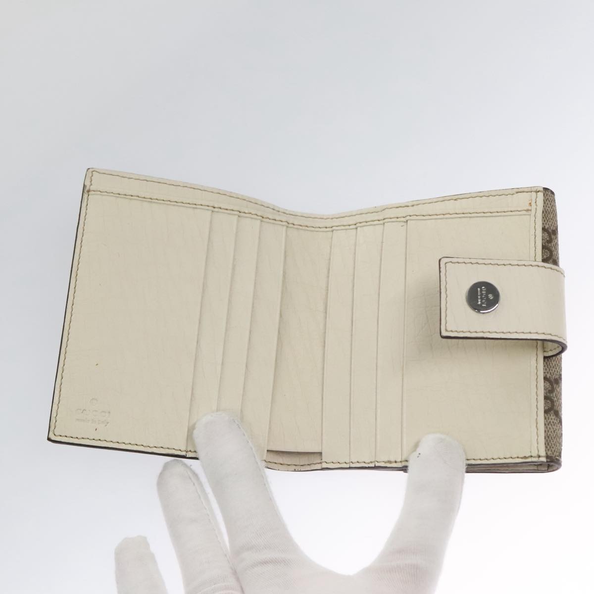 Gucci Beige Canvas Wallet  (Pre-Owned)