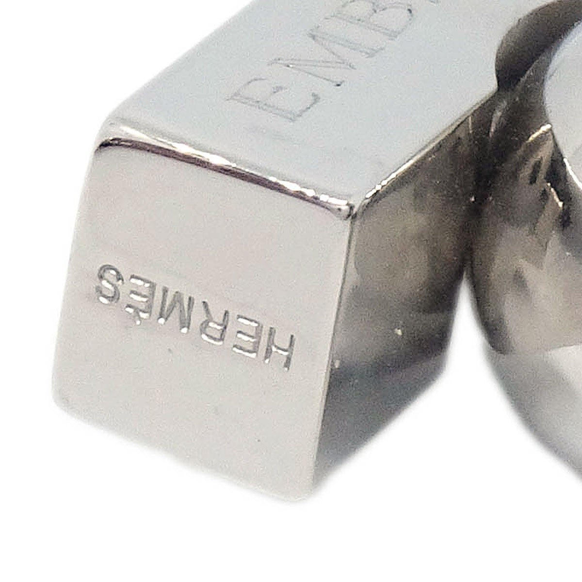 Hermes Lhomme Peut Embellir La Terre Cadena Lock Charm Metal Silver Silver_Plated Charms And Keychains Accessory (Pre-Owned)