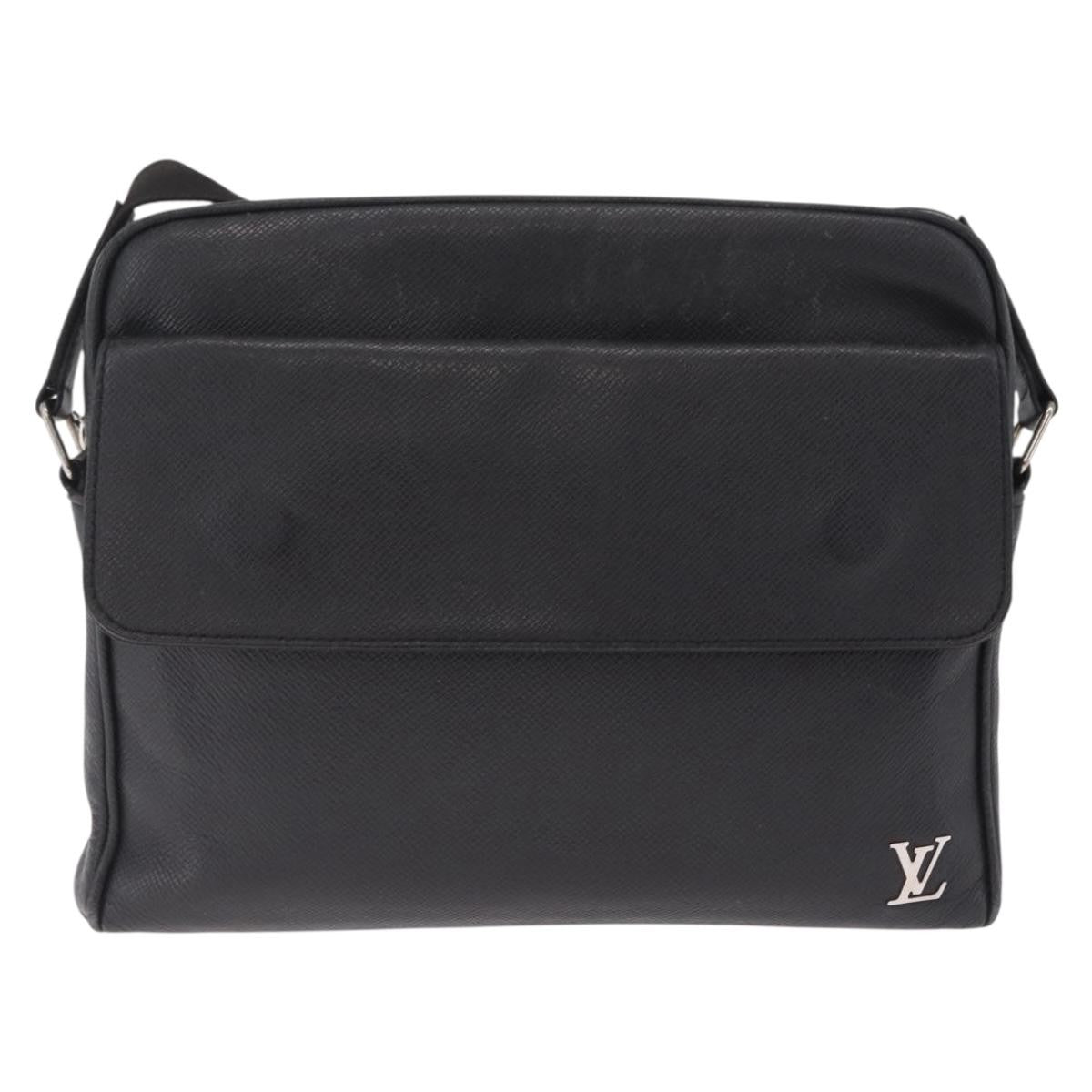 Louis Vuitton Alex Messenger Taiga Leather Black Leather Handbag (Pre-Owned)