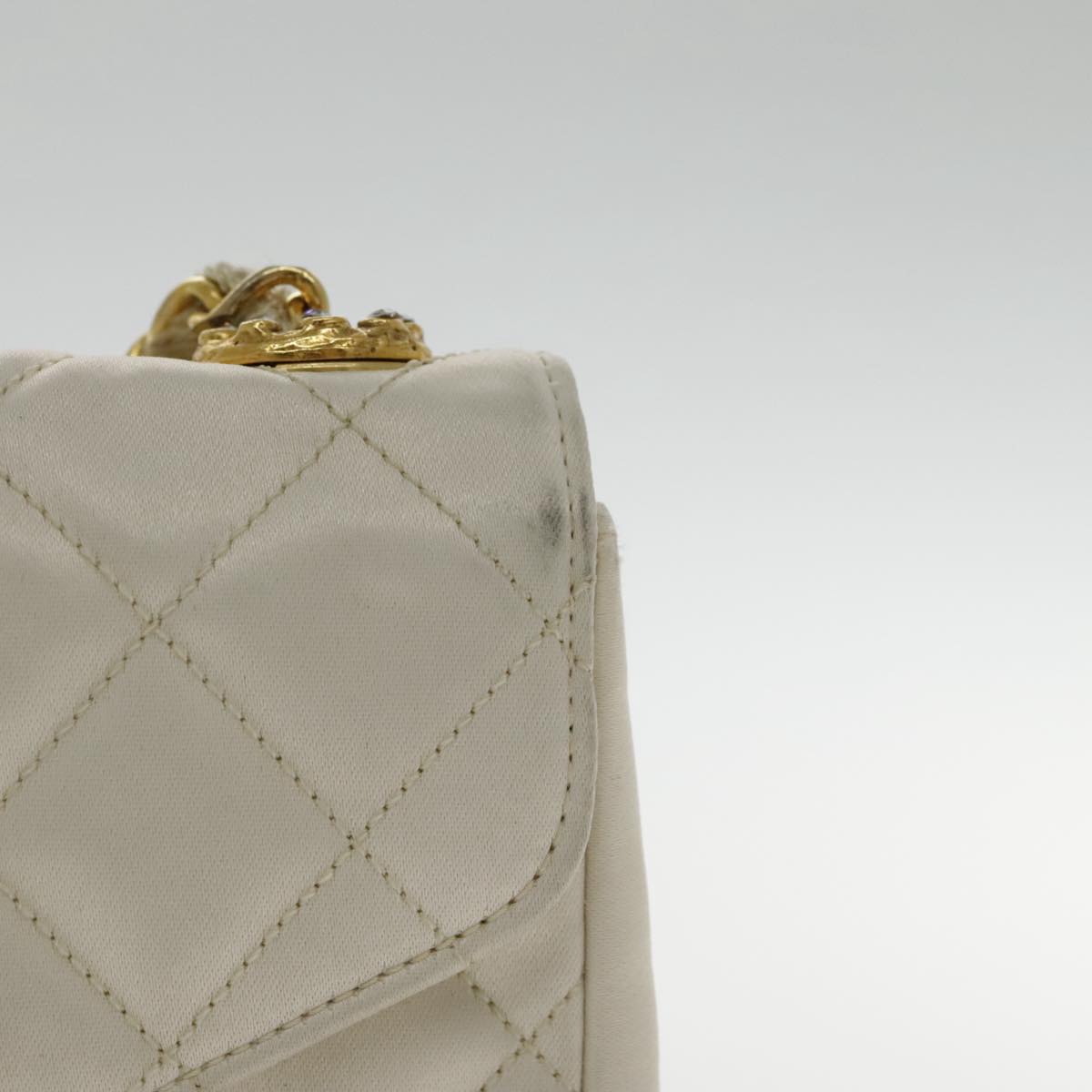 Chanel Single Flap Beige Leather Shoulder Bag (Pre-Owned)