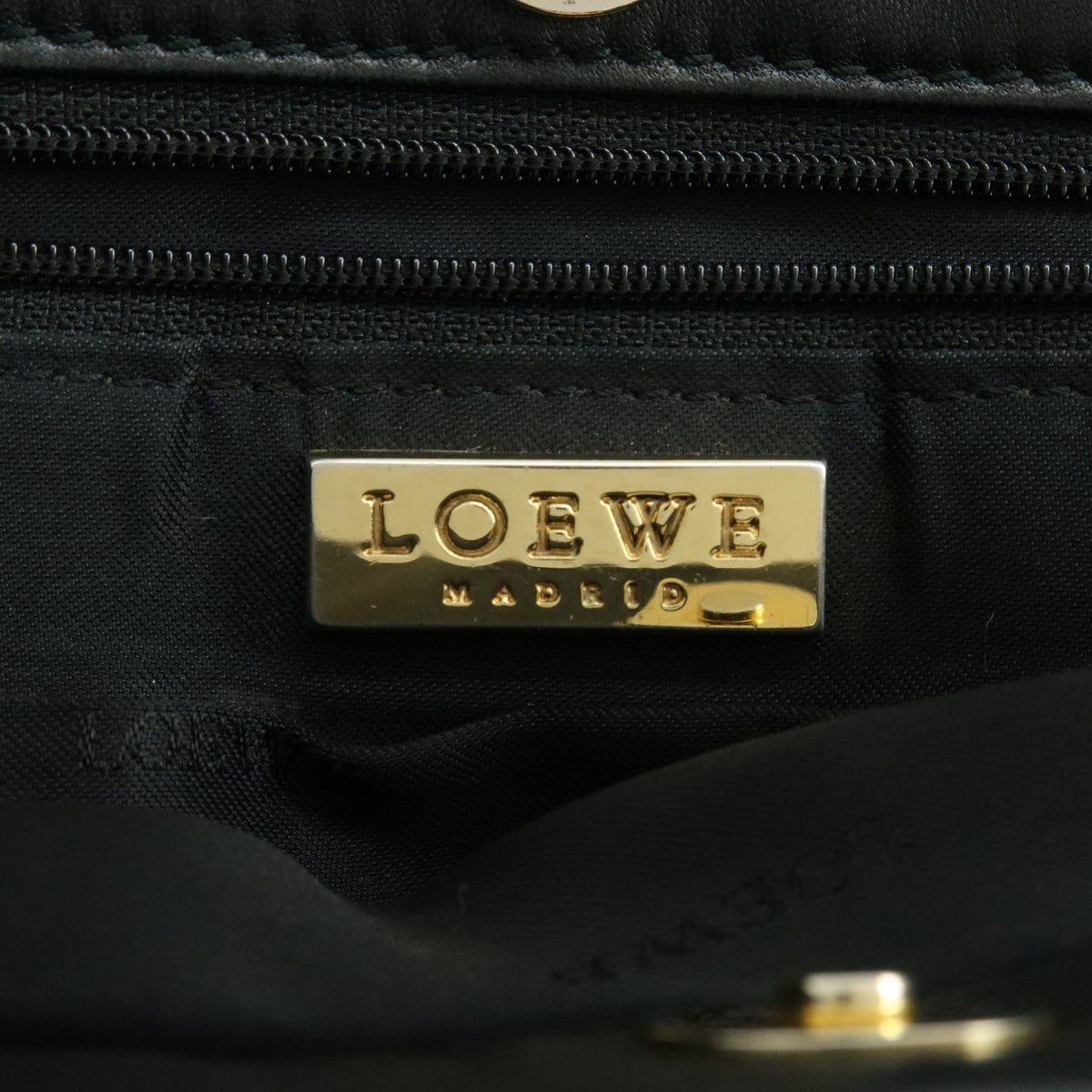 Loewe Vintage Anagram Leather Black Leather Handbag (Pre-Owned)