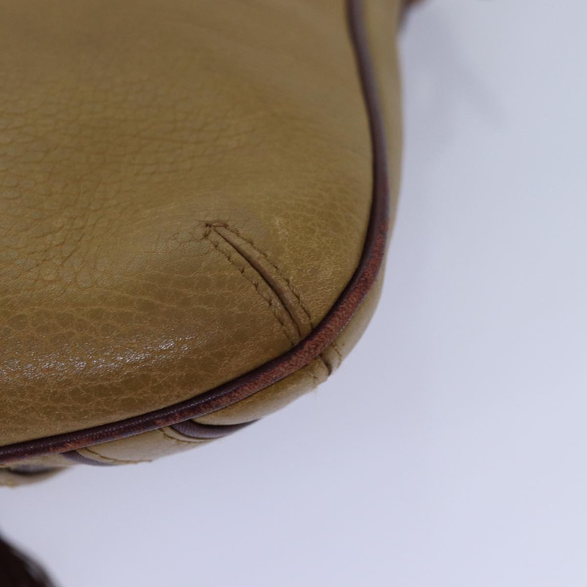 Cartier Must De Cartier Beige Leather Shoulder Bag (Pre-Owned)