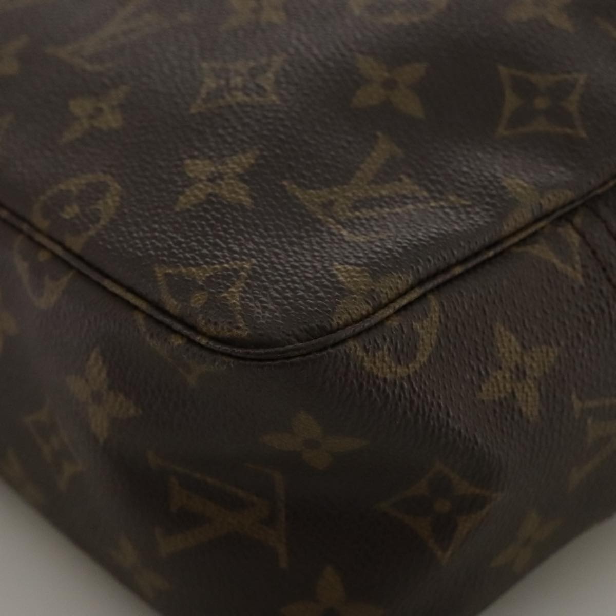 Louis Vuitton Trousse De Toilette Brown Canvas Clutch Bag (Pre-Owned)