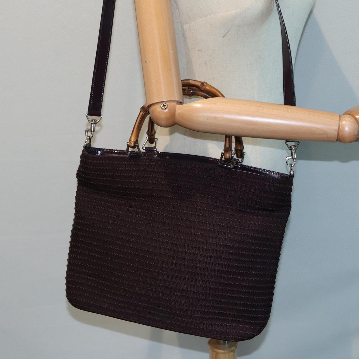 Gucci Bamboo Black Canvas Shoulder Bag (Pre-Owned)