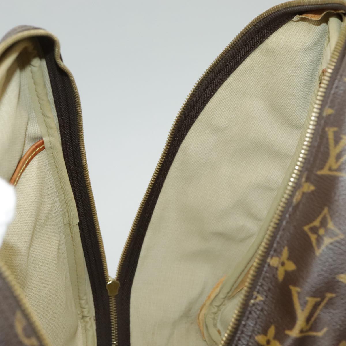 Louis Vuitton Excursion Brown Canvas Handbag (Pre-Owned)