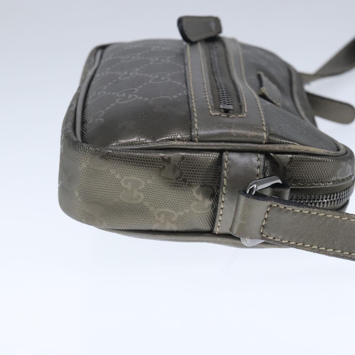Gucci Imprime Brown Canvas Shoulder Bag (Pre-Owned)