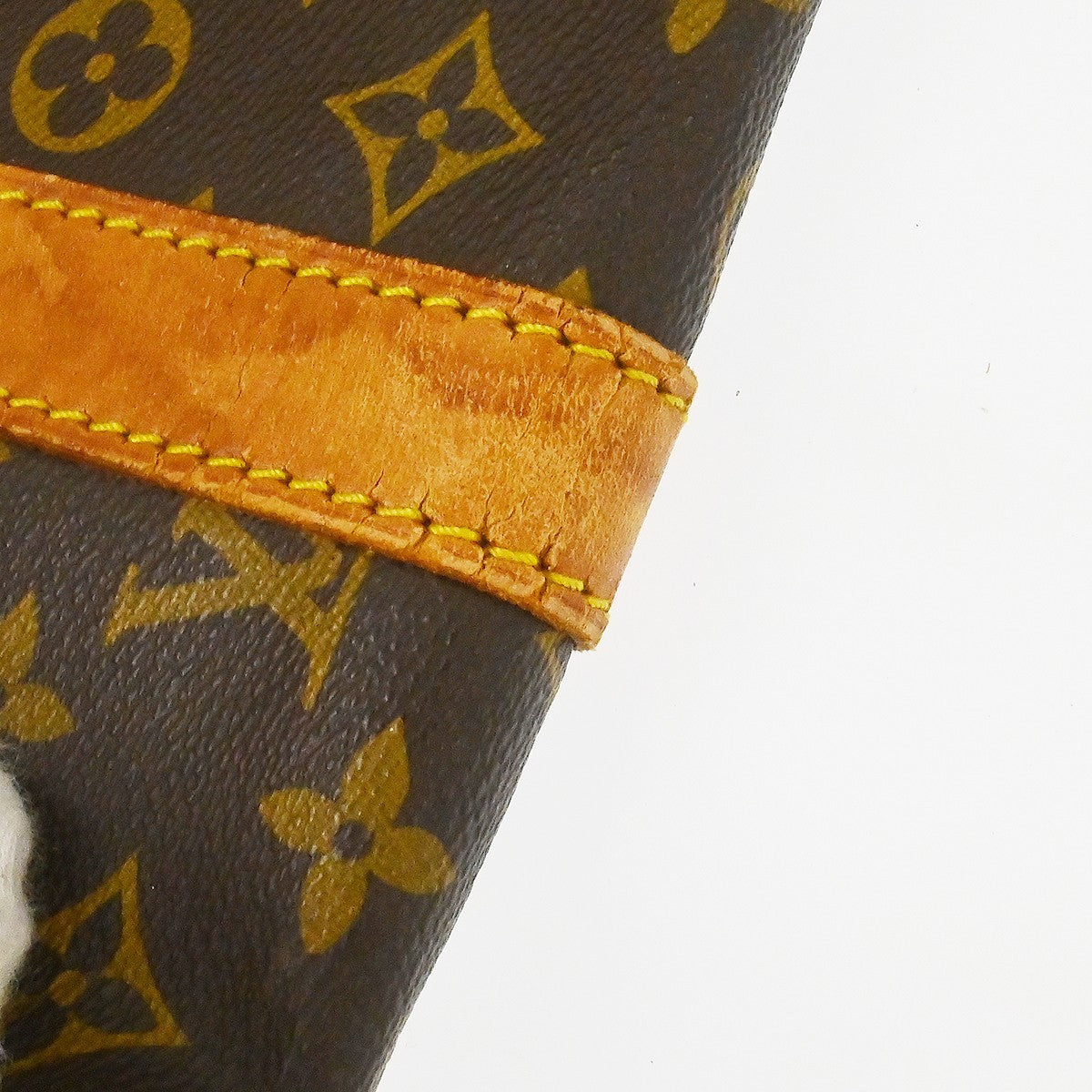 Louis Vuitton Keepall Monogram Canvas Brown Canvas Travel Bag Bag (Pre-Owned)