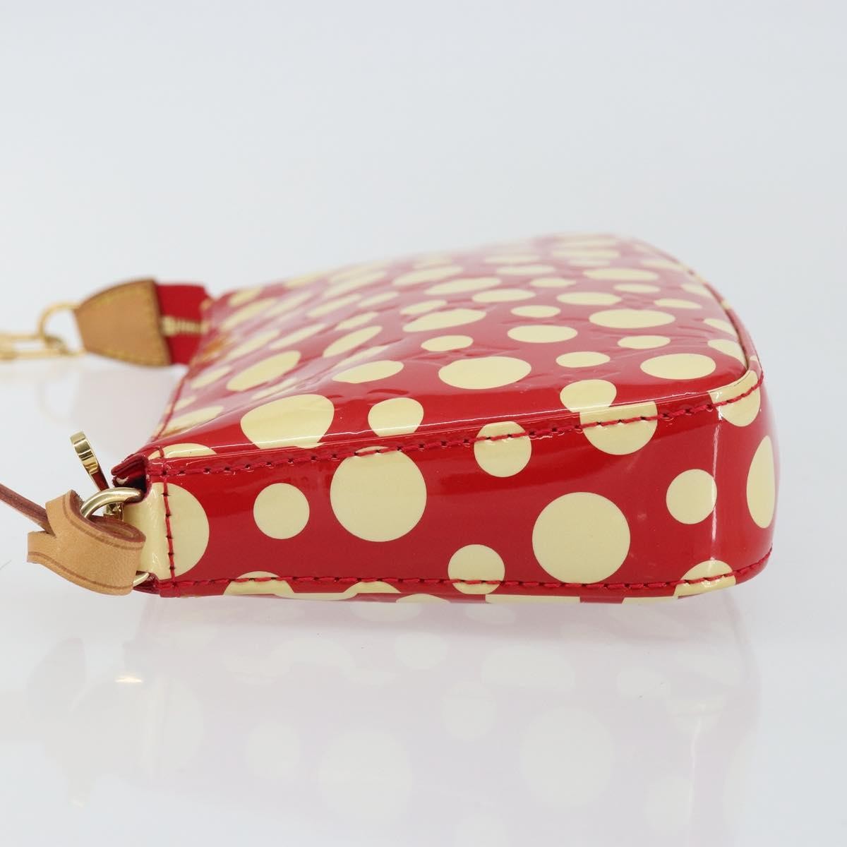 Louis Vuitton Pochette Accessoires Yayoi Kusama Painted Dots Monogram Vernis Red Patent_Leather Clutche & Pouche Bag (Pre-Owned)