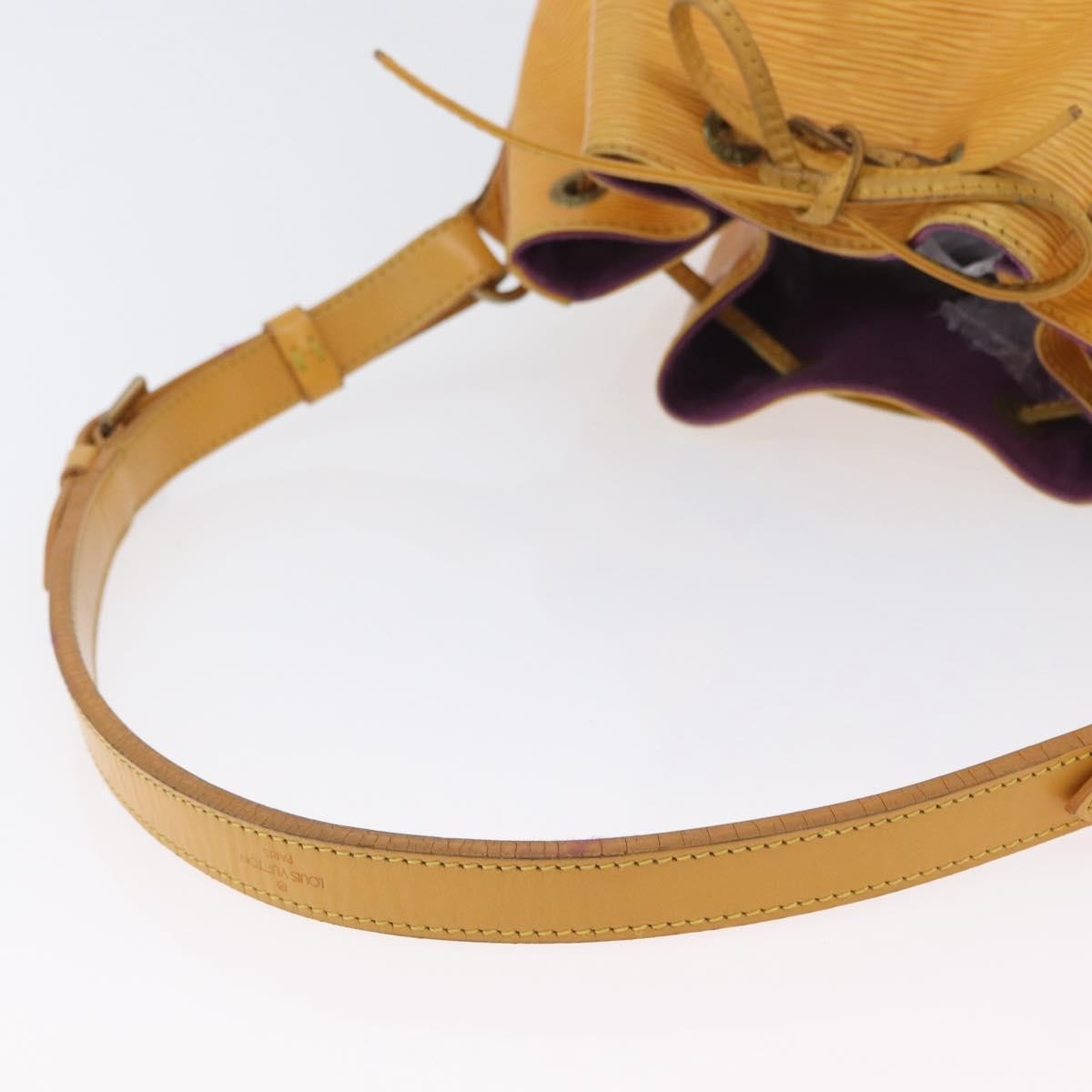 Louis Vuitton Petit Noe Epi Leather Yellow Leather Shoulder Bag Bag (Pre-Owned)