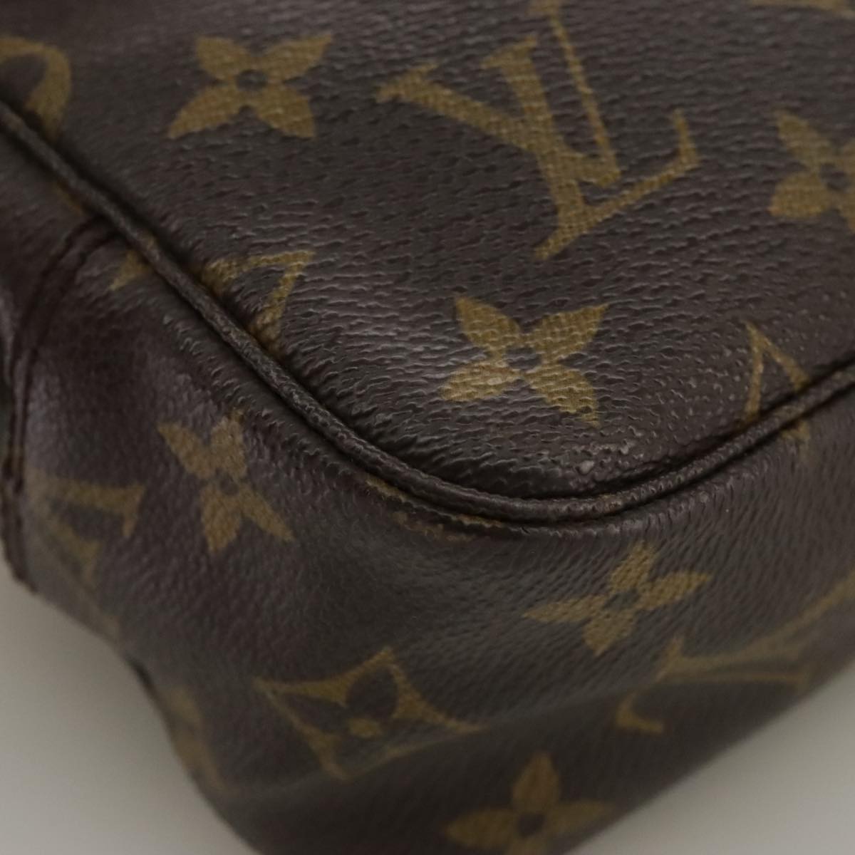 Louis Vuitton Trousse De Toilette Brown Canvas Clutch Bag (Pre-Owned)