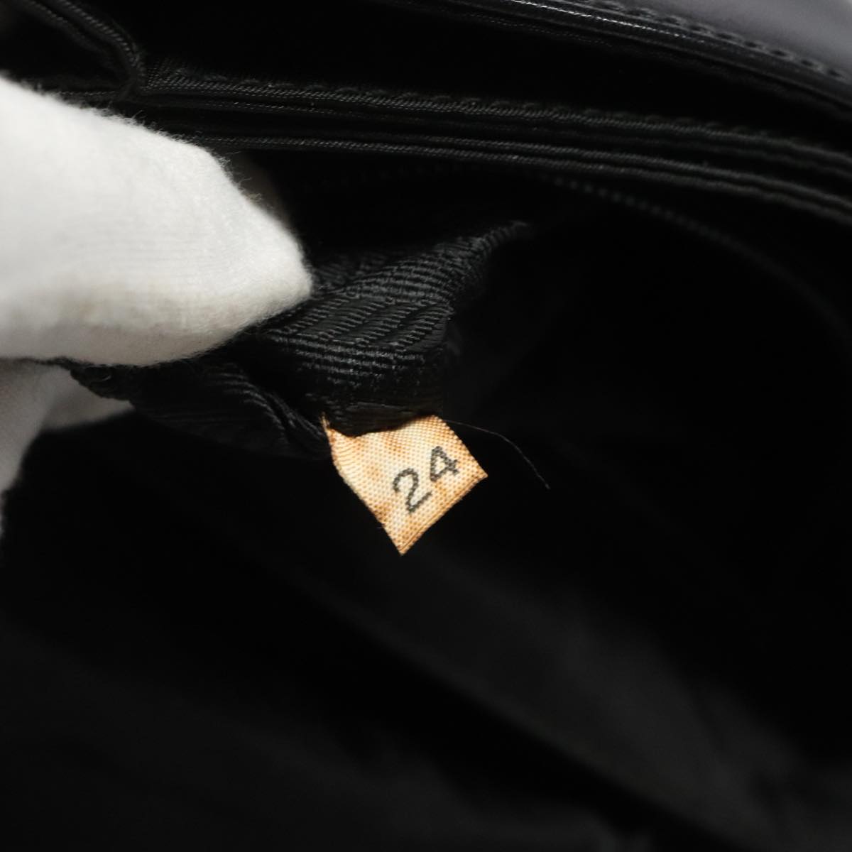 Prada Black Synthetic Handbag (Pre-Owned)