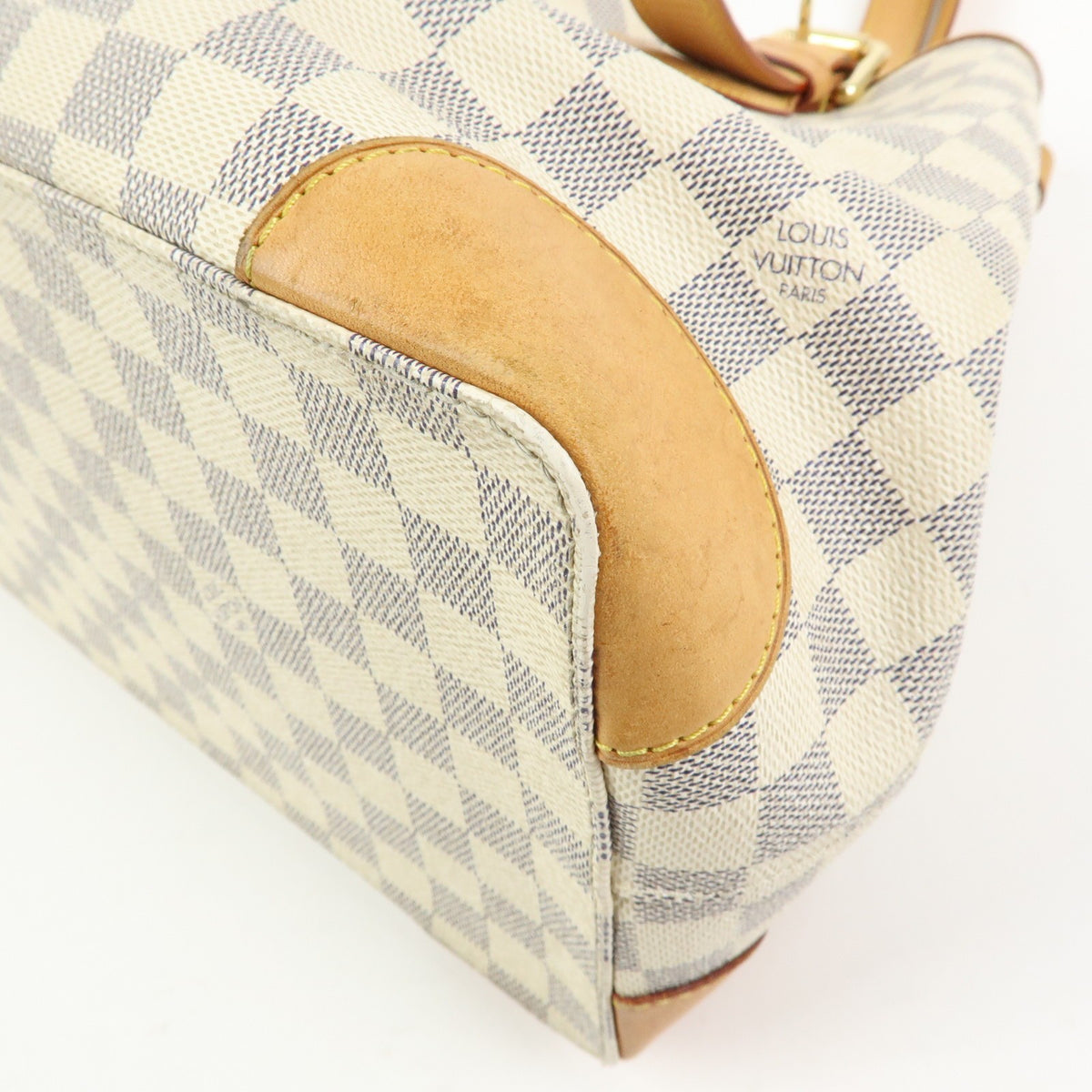 Louis Vuitton Hampstead Damier Beige Canvas Handbag (Pre-Owned)