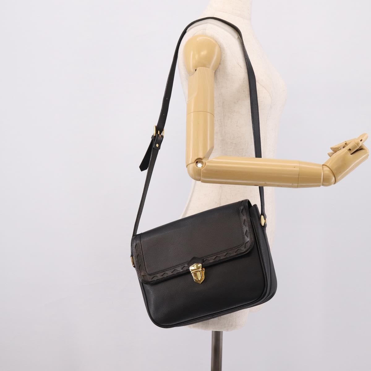 Saint Laurent Vintage Shoulder Bag Leather Black Leather Shoulder Bag Bag (Pre-Owned)