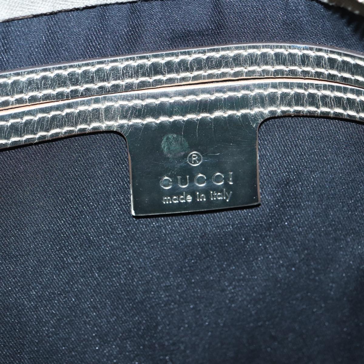 Gucci Supreme Gg White Leather Shoulder Bag (Pre-Owned)