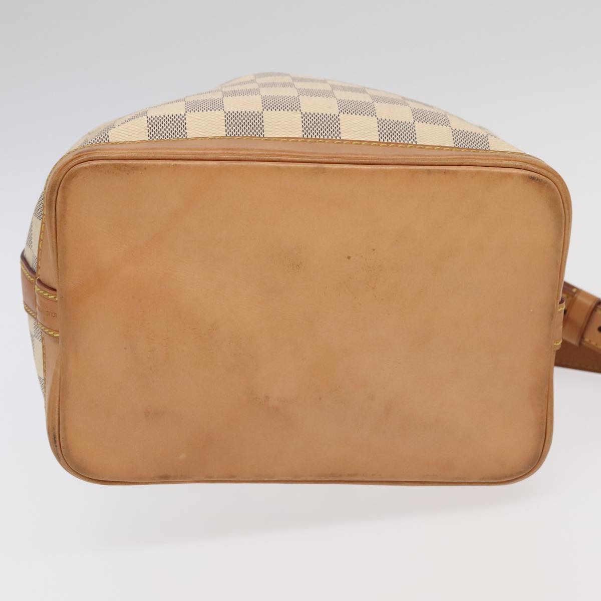Louis Vuitton Noé Bb White Canvas Shoulder Bag (Pre-Owned)