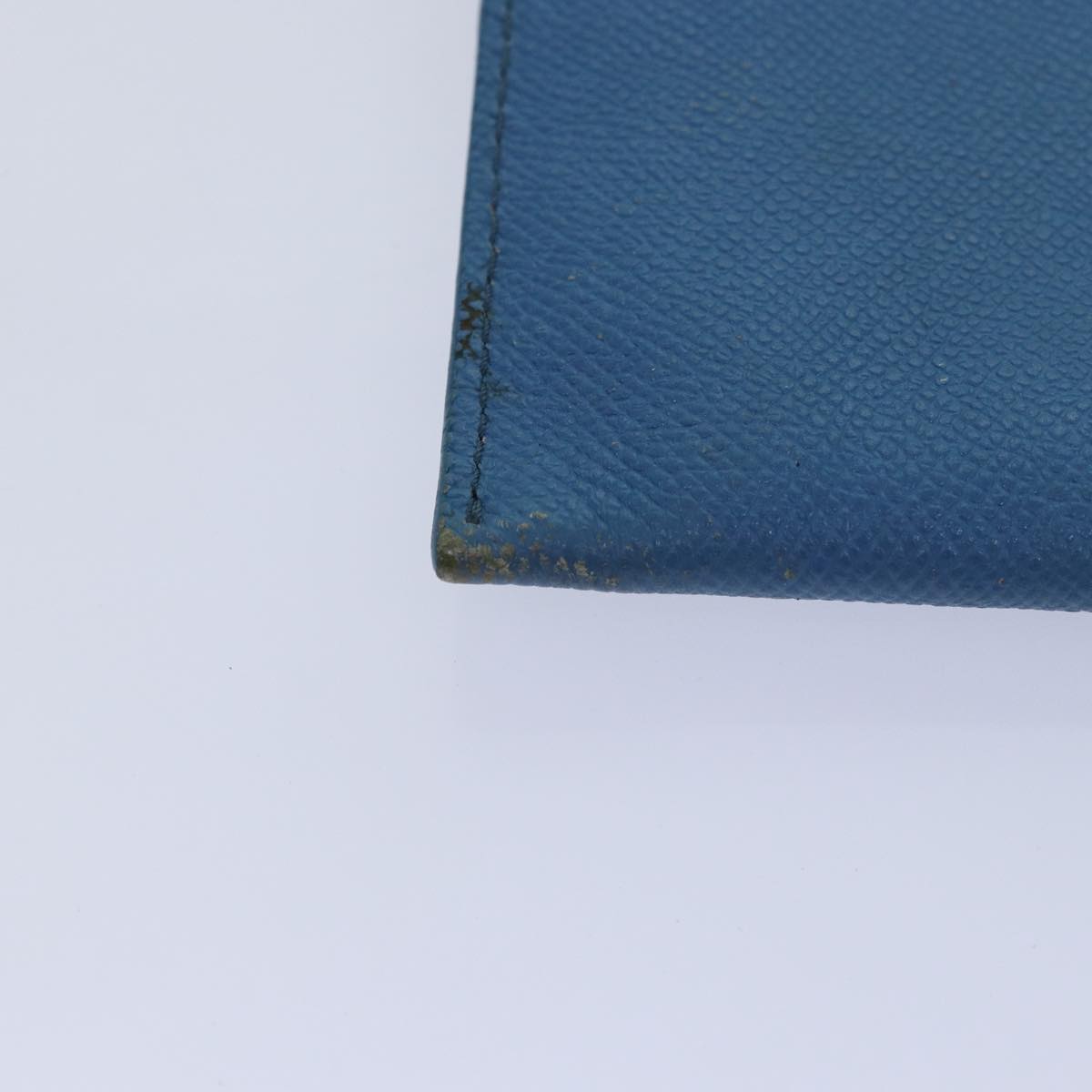 Burberry Blue Leather Clutch Bag (Pre-Owned)