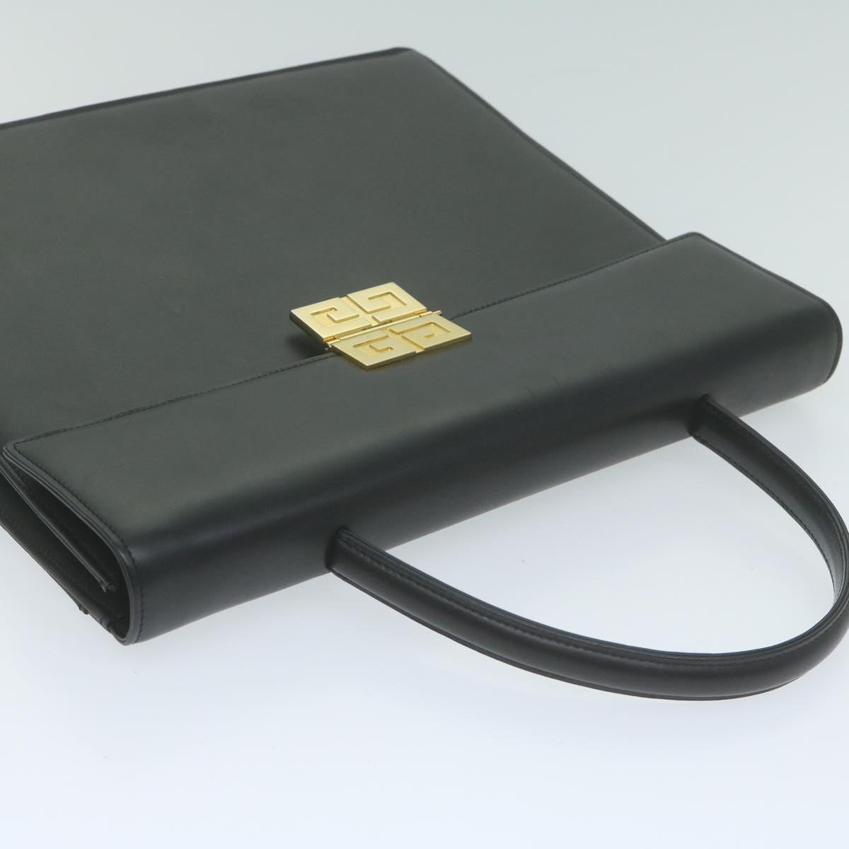 Givenchy Black Leather Handbag (Pre-Owned)