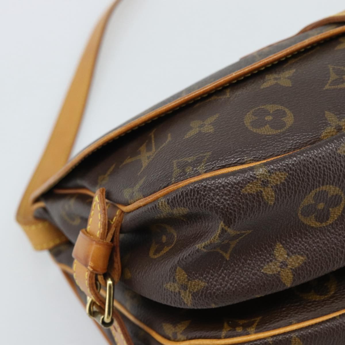 Louis Vuitton Saumur Monogram Canvas Brown Canvas Shoulder Bag Bag (Pre-Owned)