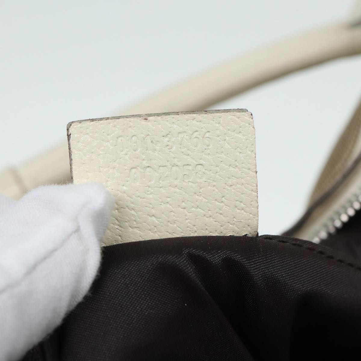 Gucci Soho Beige Canvas Handbag (Pre-Owned)
