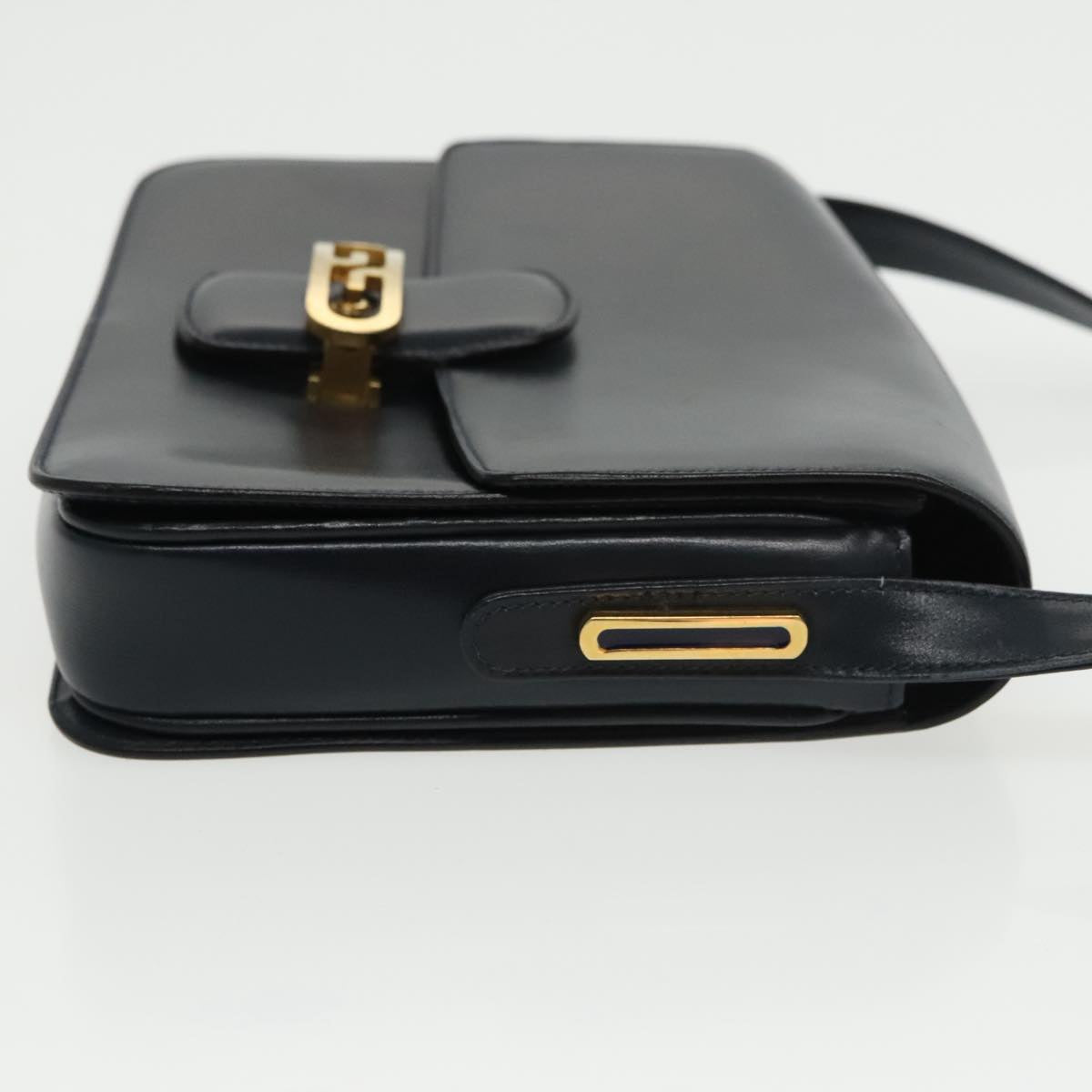 Gucci G Logo Black Leather Shoulder Bag (Pre-Owned)