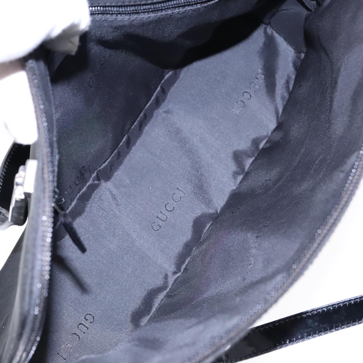 Gucci Black Canvas Shoulder Bag (Pre-Owned)