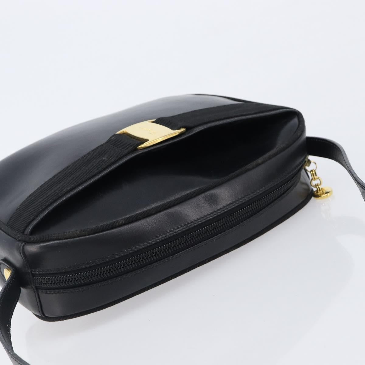 Salvatore Ferragamo Vara Bow Camera Leather Black Leather Shoulder Bag Bag (Pre-Owned)