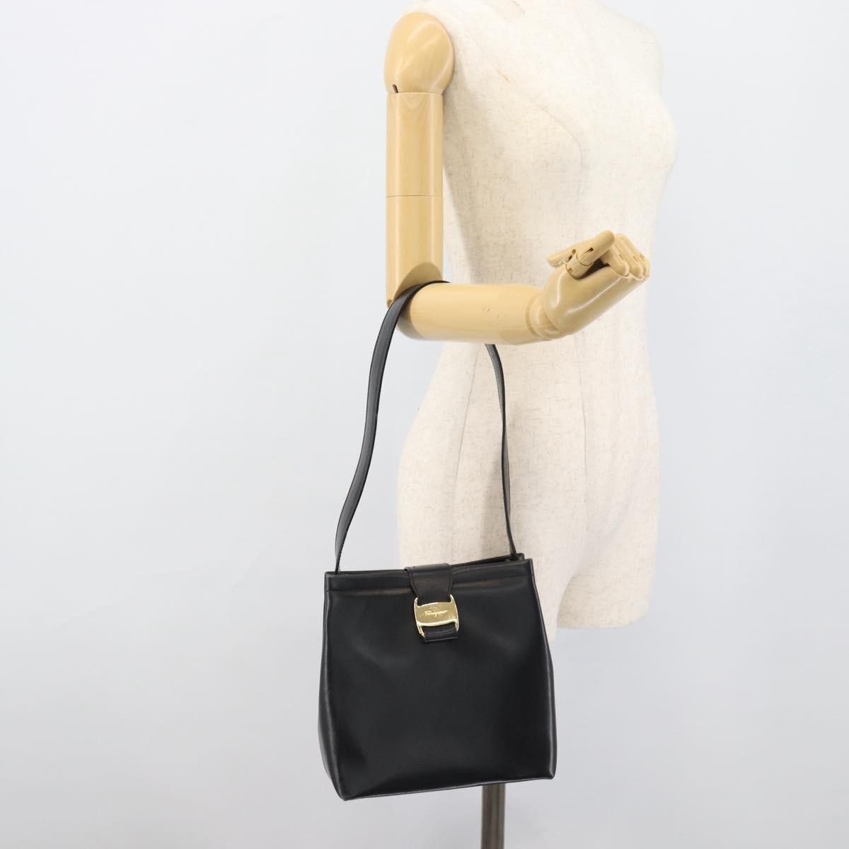 Salvatore Ferragamo Vala Leather Black Leather Shoulder Bag Bag (Pre-Owned)