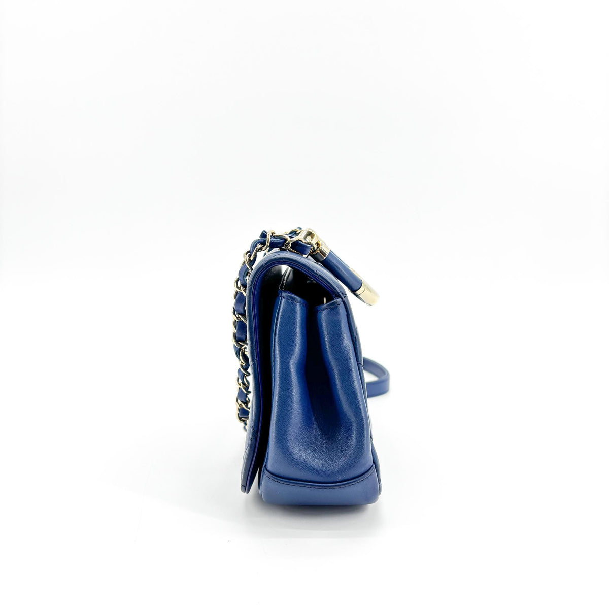 Chanel Carry Chic Flap Quilted Lambskin Blue Leather Shoulder Bag Bag (Pre-Owned)